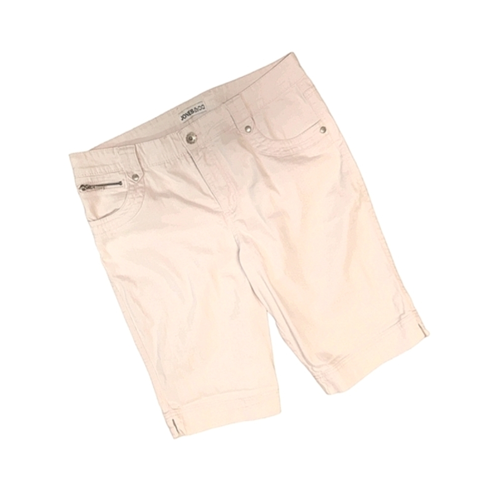 JONES & CO 🌸 Pale Pink Bermuda Shorts